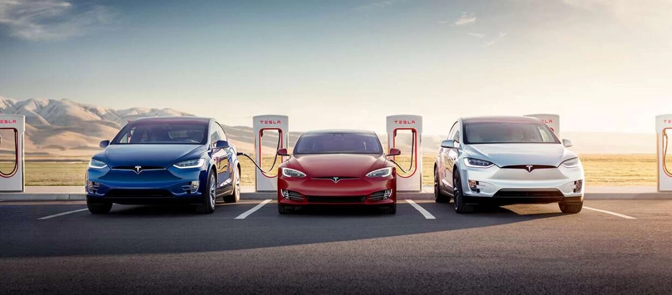 Η Tesla μας παρουσιάζει την πλήρη «αυτο-οδήγηση»: Ξεκινούν τα test drive χωρίς οδηγό!